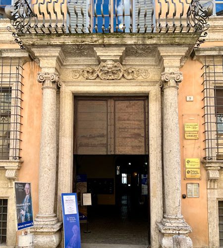 Foto-ingresso-Palazzo